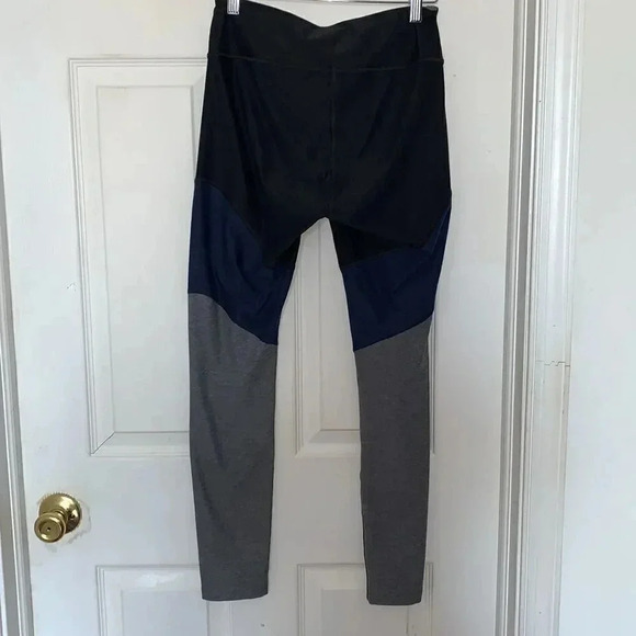 Outdoor Voices 7/8 Springs Leggings - Picture 4 of 5